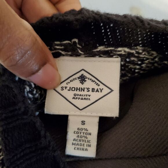 St Johns Bay Cardigan Women's Small Black Red Cream Sweater Coat Heavy Weight - Picture 6 of 6